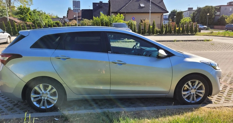 Hyundai I30 cena 30700 przebieg: 213000, rok produkcji 2015 z Pogorzela małe 29